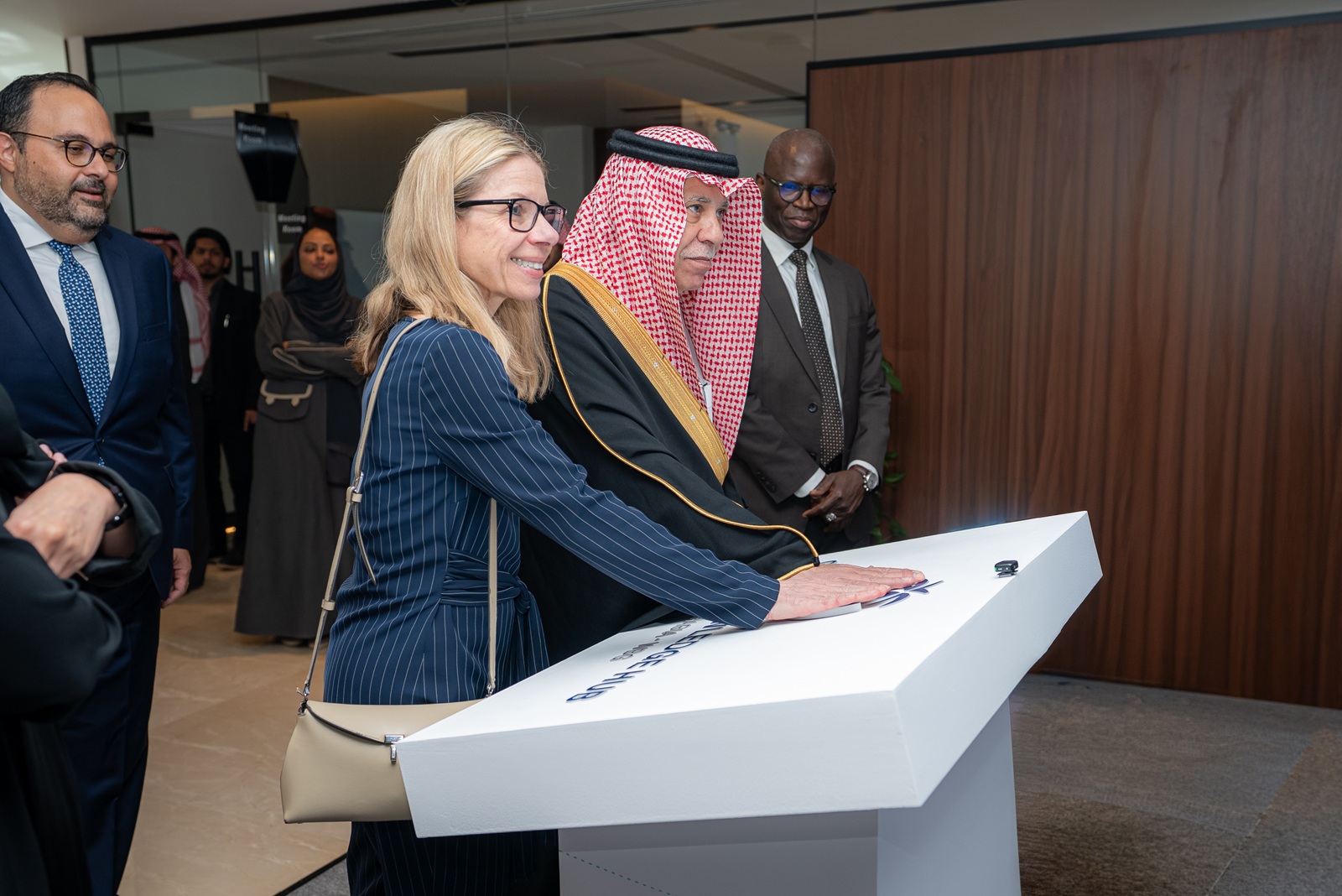 افتتاح مركز المعرفة